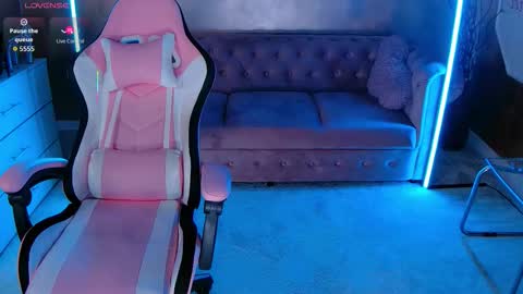 Eva online show from 6, 11, 2025