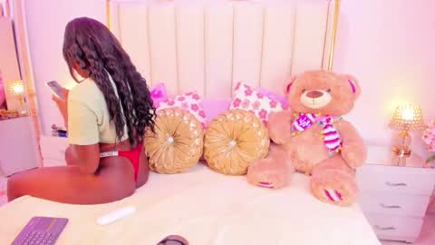 evangelin_ts online show from 12, 11, 2025