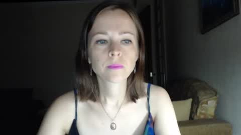Snapshot of evangeline06 chatting on 26, 6, 2026 YourMistress online show from 26, 6, 2026