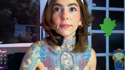 Snapshot of evangelyne1 chatting on 19, 10, 2025 Evangelyne online show from 19, 10, 2025
