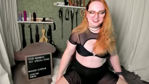 Evan Harlowe online show from 8, 9, 2025