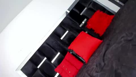 evanllelyne online show from 28, 2, 2026