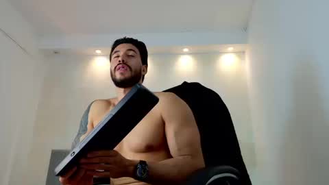 E V A N S online show from 13, 3, 2026