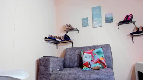 evapalmer_1 online show from 5, 2, 2026