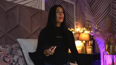 EvaRhea online show from 20, 4, 2026