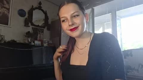 evashinee_ online show from 1, 7, 2026