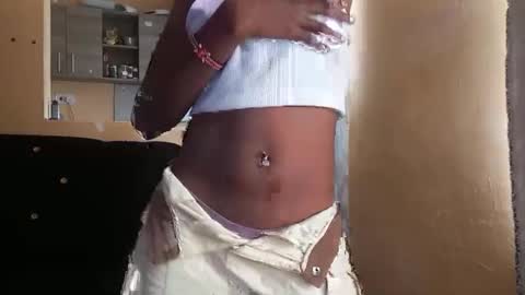 Snapshot of evateaser chatting on 1, 5, 2026 evateaser online show from 1, 5, 2026