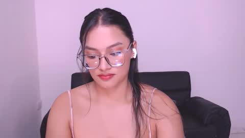 Snapshot of eve_rox18 chatting on 2, 2, 2025 Eve Rox18 online show from 2, 2, 2025