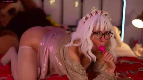 Snapshot of evechuuuus chatting on 19, 9, 2025 Evechuuu online show from 19, 9, 2025