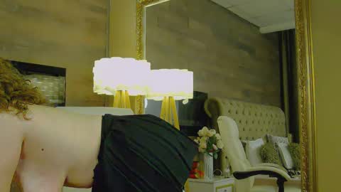 EveHamilton online show from 2, 2, 2025