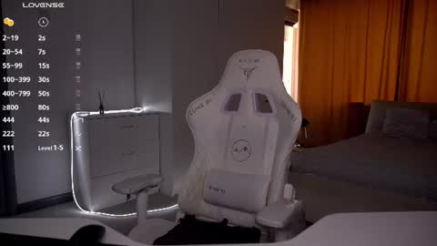 Snapshot of evelina_fox chatting on 14, 7, 2026 Evelina online show from 14, 7, 2026