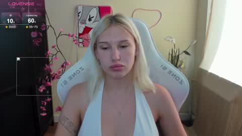 Snapshot of evelinalu chatting on 3, 7, 2026 Evelina online show from 3, 7, 2026
