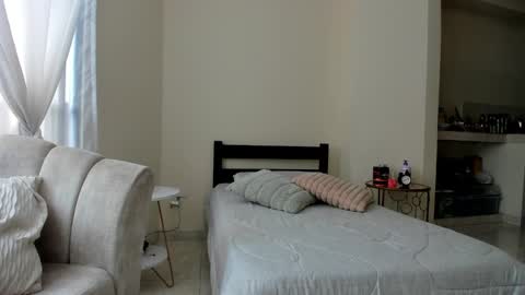 Snapshot of evelyn_coelloo chatting on 4, 3, 2025 Eve online show from 4, 3, 2025