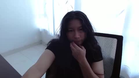   online show from 8, 9, 2025