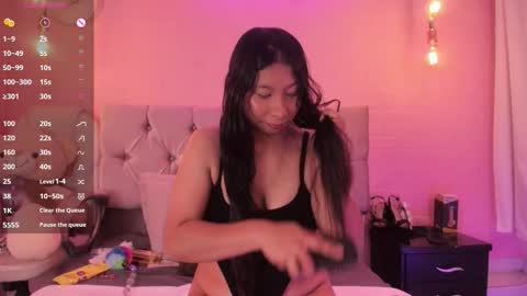   online show from 27, 10, 2025