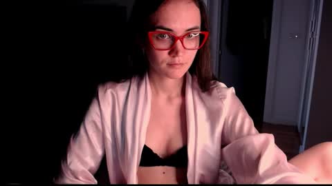 Evelyn online show from 10, 3, 2026