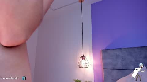 Evelyn  online show from 12, 1, 2025