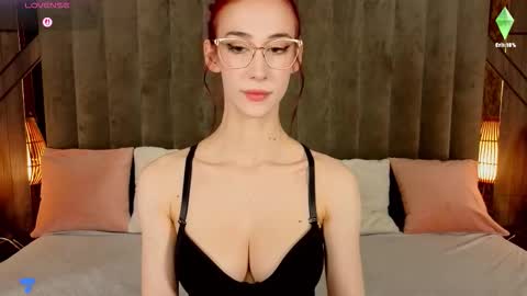 evelyn rush1 online show from 27, 10, 2025