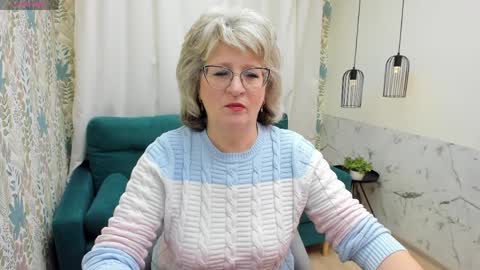 Evelyn online show from 8, 4, 2026