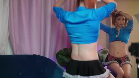  Evelyn  online show from 25, 5, 2026