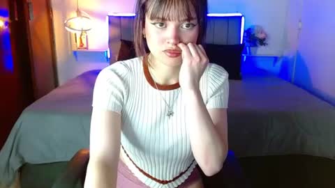 evelynn_fox_ online show from 11, 6, 2026