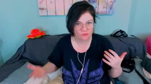 Everly online show from 2, 3, 2026