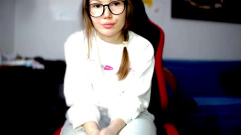 Goddes 1 online show from 17, 4, 2026