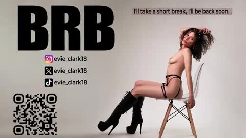 Snapshot of evie_clark_ chatting on 10, 2, 2025 My name is Evie nice to meet you really get to know me better private is open online show from 10, 2, 2025