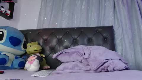 Evie Cloud online show from 12, 3, 2026