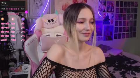 Evie online show from 3, 3, 2025