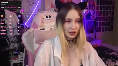 Evie online show from 12, 3, 2025