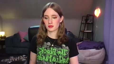 Evie3 online show from 25, 2, 2025