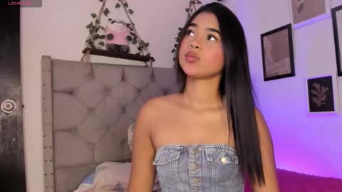 Ivi Alejandra  online show from 15, 1, 2026