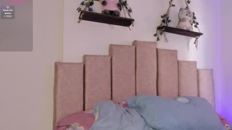 Ivi Alejandra  online show from 25, 2, 2026