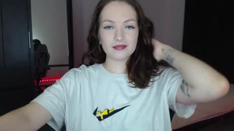 Snapshot of eviik chatting on 4, 11, 2025 Lessie online show from 4, 11, 2025