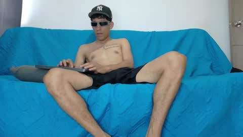 Snapshot of evil_boss1 chatting on 17, 6, 2026 evil_boss1 online show from 17, 6, 2026
