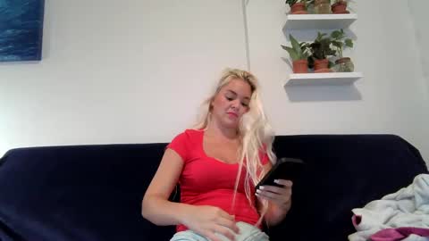 Badblondebunny online show from 31, 12, 2024