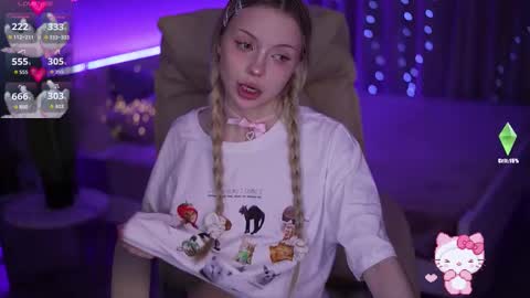 Snapshot of evistarr chatting on 5, 11, 2025 Eva online show from 5, 11, 2025