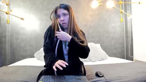 EVOLETTE ANGELS online show from 26, 9, 2025