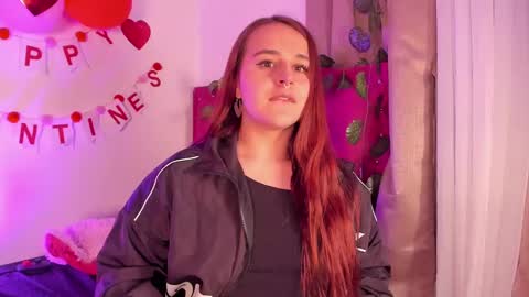 Snapshot of evy_orange1 chatting on 5, 2, 2025 EVY online show from 5, 2, 2025