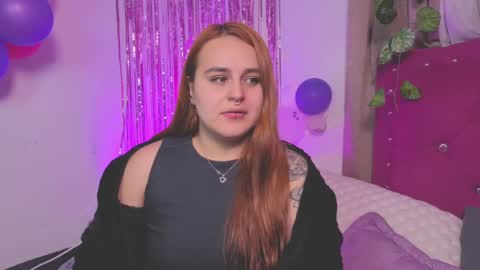 Snapshot of evy_orange1 chatting on 17, 9, 2025 EVY online show from 17, 9, 2025