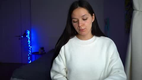 ewelynscott online show from 5, 12, 2025