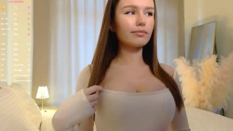 Snapshot of exclusive_model_ chatting on 7, 2, 2026 Angel online show from 7, 2, 2026