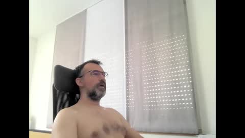 exhibit77 online show from 16, 4, 2026