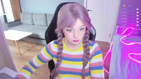  Amy  online show from 4, 10, 2025