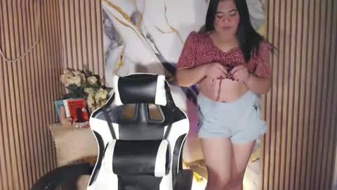 SHANTAL MARIE online show from 31, 1, 2026