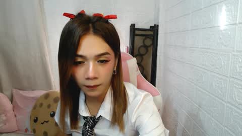 exotictssavie online show from 17, 1, 2025