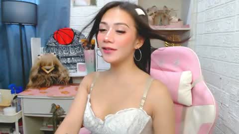 Snapshot of exotictssavie chatting on 7, 7, 2026 exotictssavie online show from 7, 7, 2026
