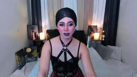 Snapshot of expensive_elise chatting on 7, 5, 2026 expensive_elise online show from 7, 5, 2026