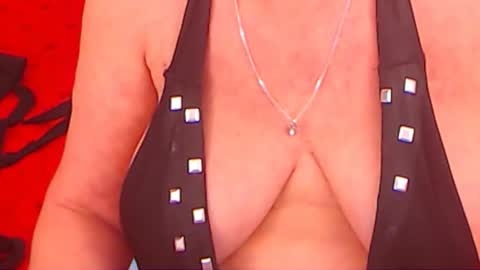 Snapshot of experiencedalana chatting on 12, 1, 2025 Alana online show from 12, 1, 2025